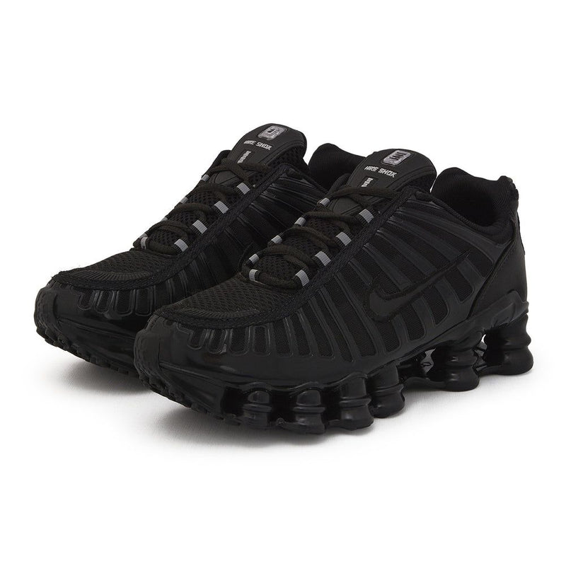 TÊNIS MASCULINO NIKE SHOX 12 MOLAS TODO PRETO
